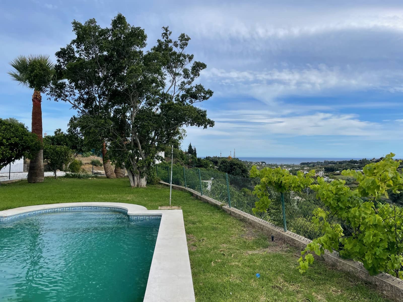 3 chambre Finca/Maison de Campagne à vendre à Estepona avec piscine garage - 875 000 € (Ref: 9779087)