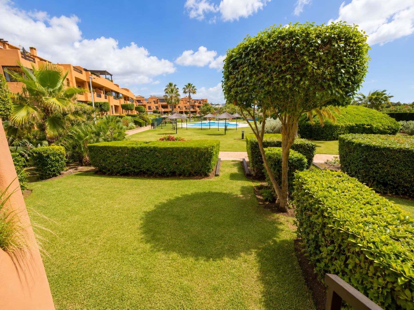 2 soveværelse Strandlejlighed til salg i Casares med swimmingpool garage - € 319.000 (Ref: 9841500)