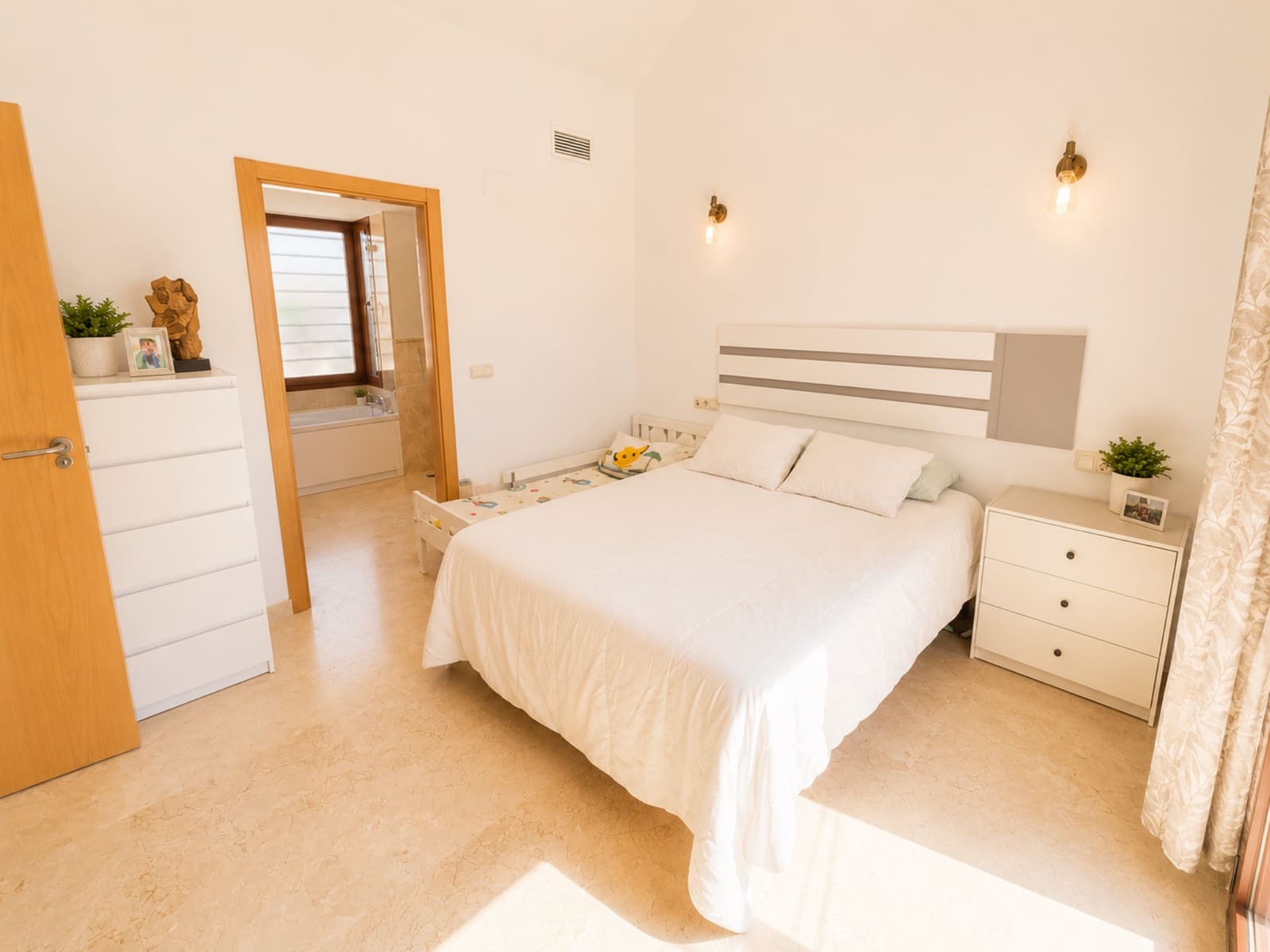 3 soverom Hus til salgs i Casares med garasje - € 380 000 (Ref: 9865997)