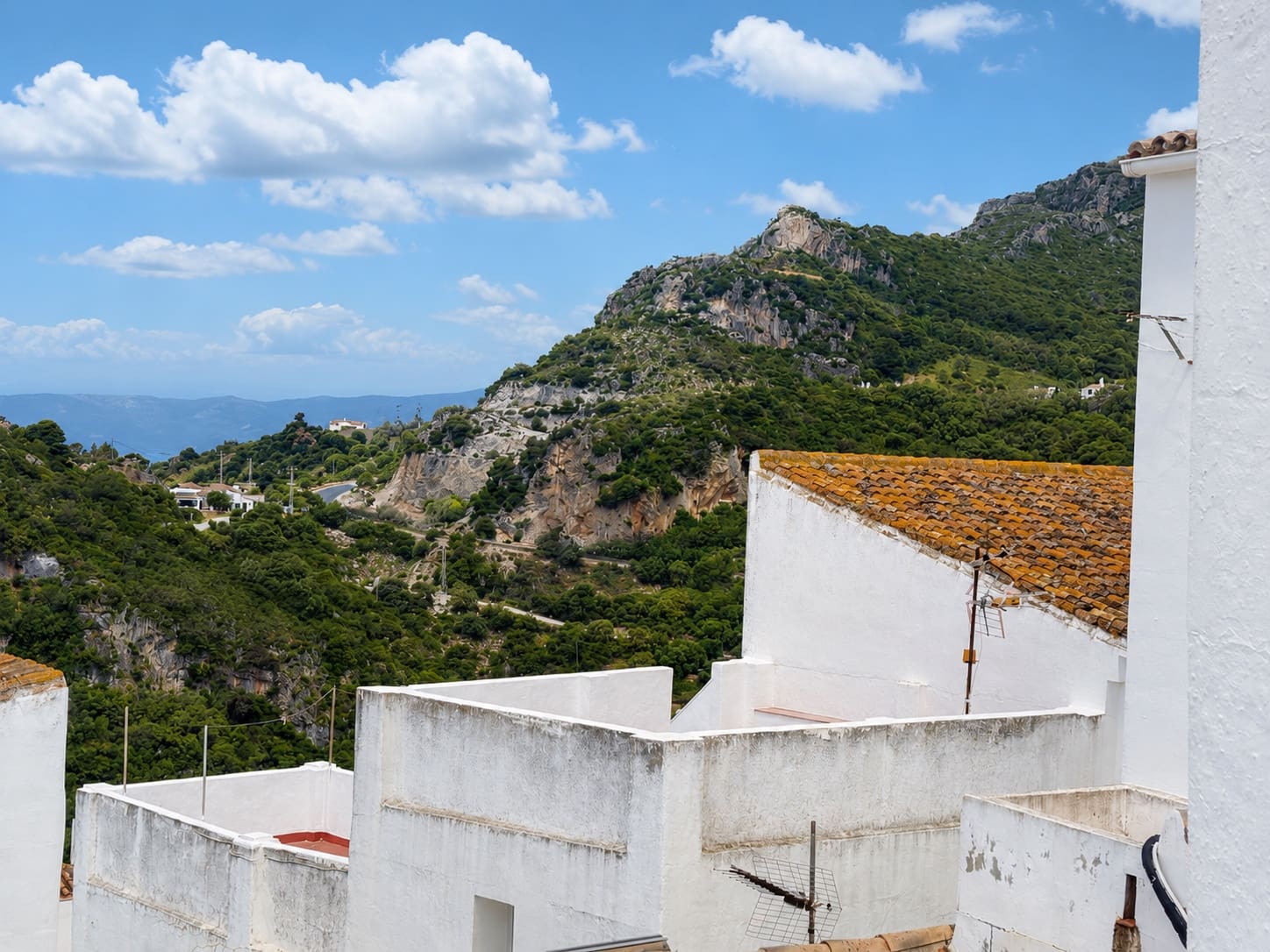 3 soveværelse Byhus til salg i Casares - € 220.000 (Ref: 9889219)