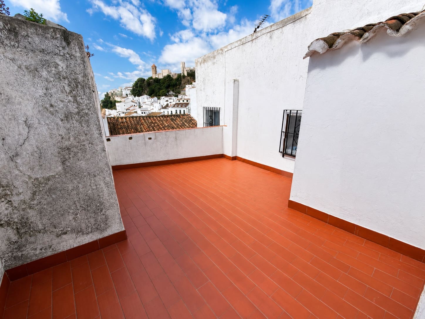 3 soveværelse Byhus til salg i Casares - € 220.000 (Ref: 9889219)