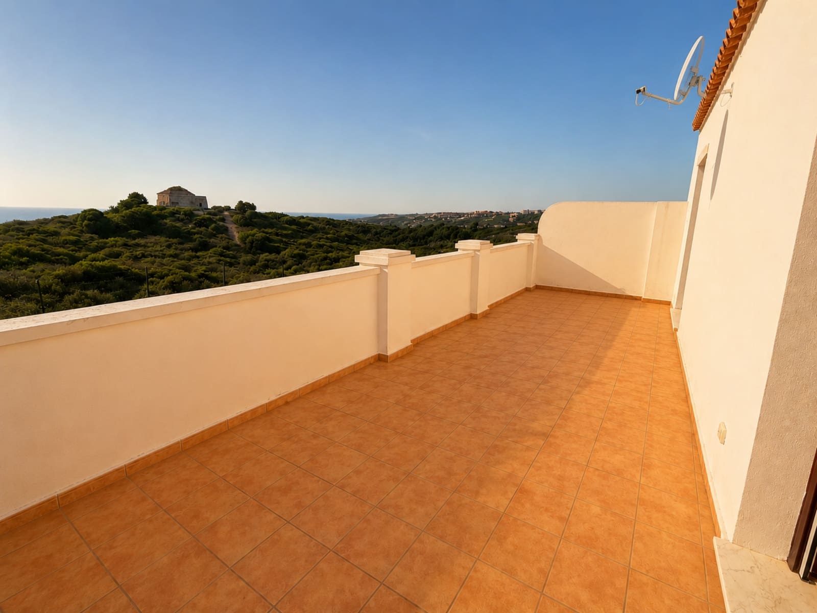 3 chambre Villa/Maison Semi-Mitoyenne à vendre à Casares avec piscine garage - 479 000 € (Ref: 9893033)