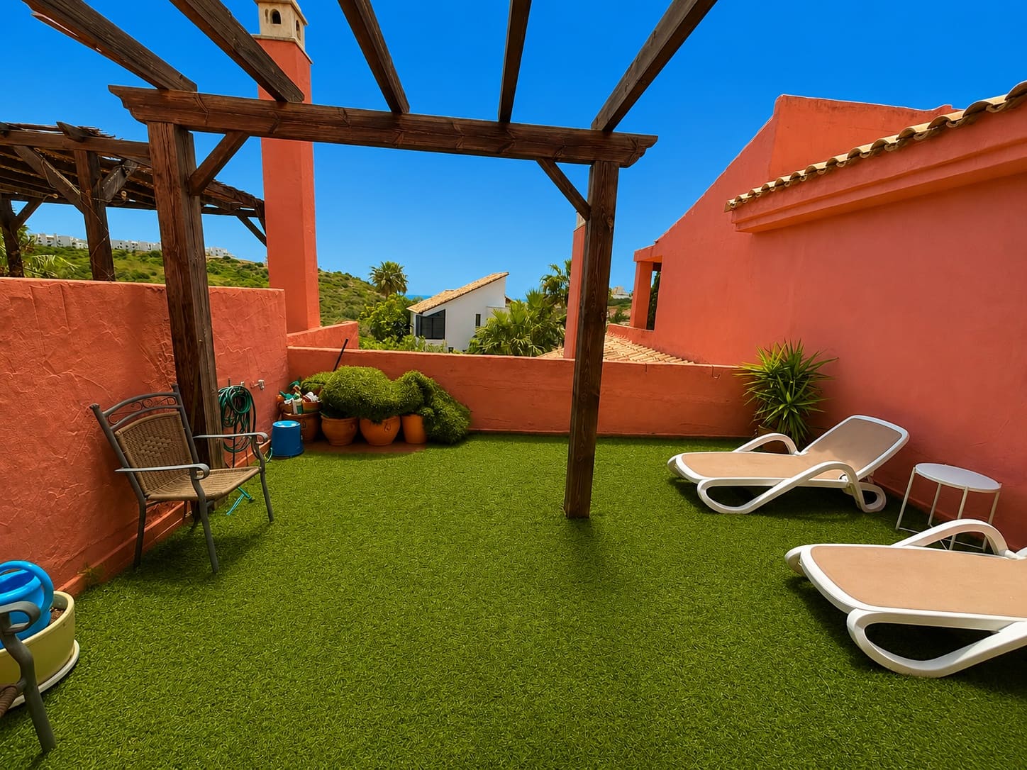 4 soverom Strandleiligheter til salgs i Casares med svømmebasseng garasje - € 395 000 (Ref: 9904997)