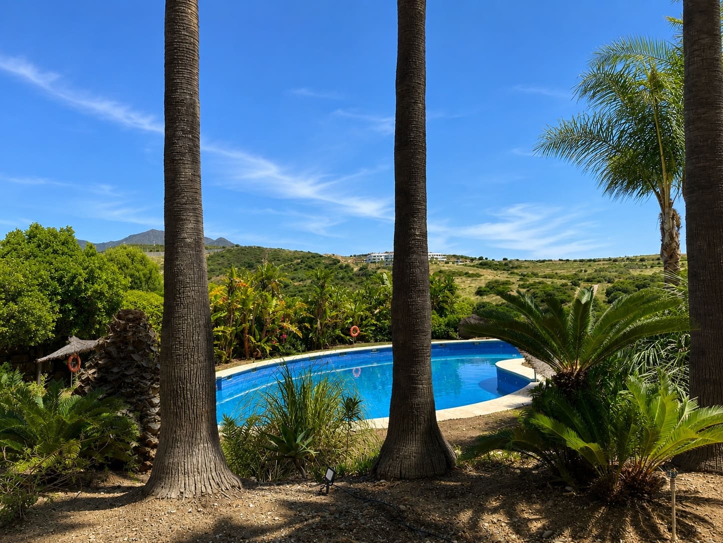 4 soverom Strandleiligheter til salgs i Casares med svømmebasseng garasje - € 395 000 (Ref: 9904997)