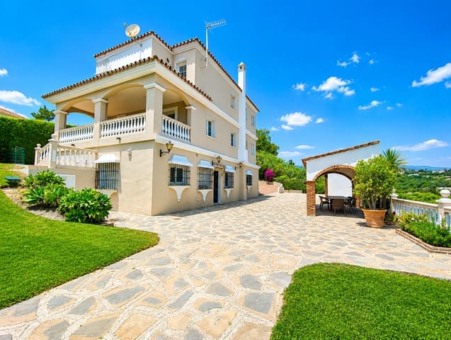 5 slaapkamer Finca/Landhuis te koop in Estepona met zwembad garage - € 1.600.000 (Ref: 9948597)