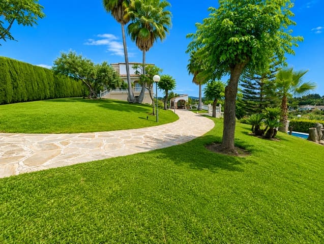 5 slaapkamer Finca/Landhuis te koop in Estepona met zwembad garage - € 1.600.000 (Ref: 9948597)