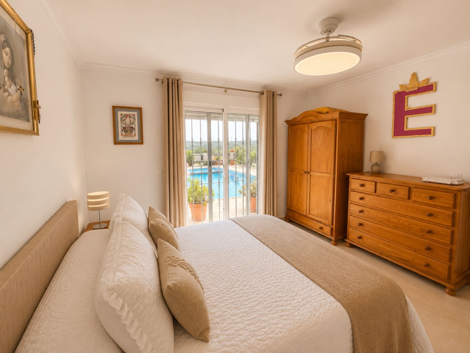 2 slaapkamer Villa te koop in Manilva met zwembad garage - € 465.000 (Ref: 9950446)