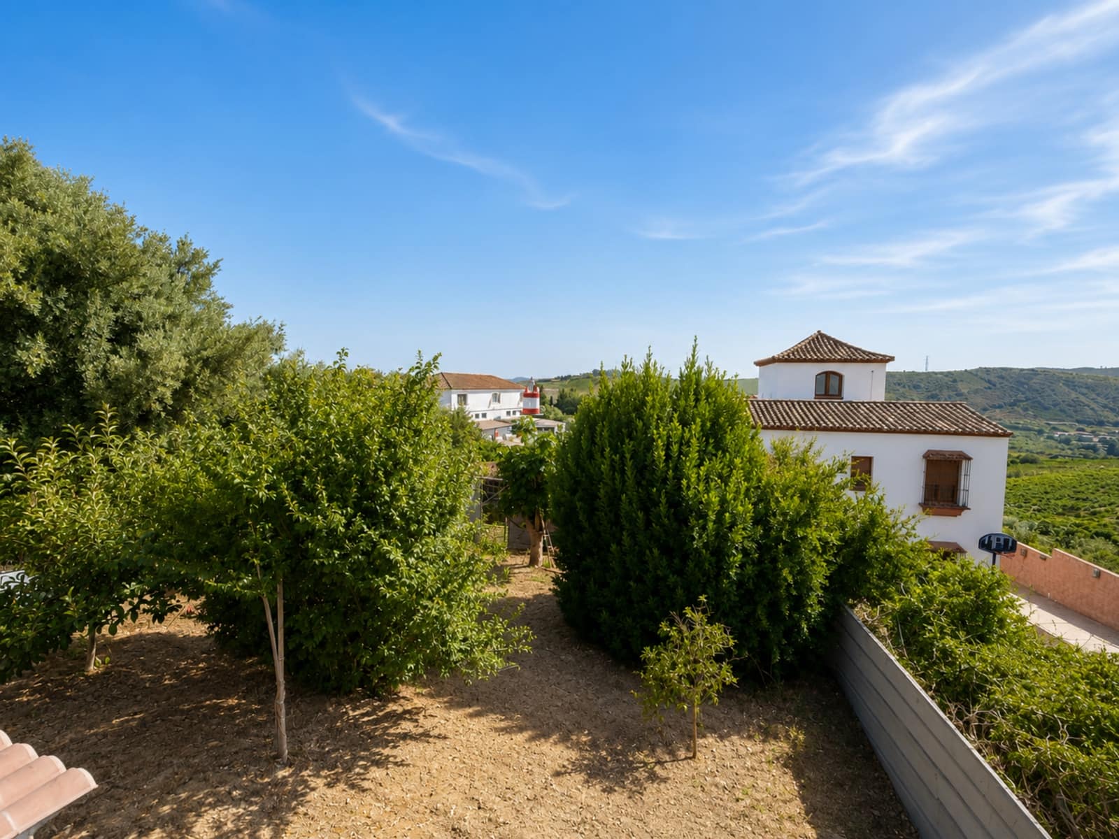 2 slaapkamer Villa te koop in Manilva met zwembad garage - € 465.000 (Ref: 9950446)