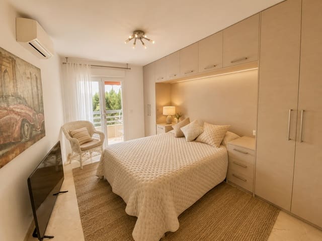 3 chambre Appartement de Plage à vendre à Marbella Centro, Marbella avec piscine garage - 1 690 000 € (Ref: 9956091)