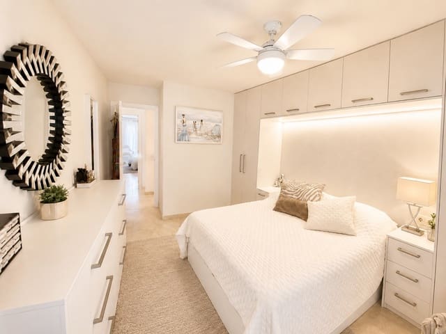 3 chambre Appartement de Plage à vendre à Marbella Centro, Marbella avec piscine garage - 1 690 000 € (Ref: 9956091)