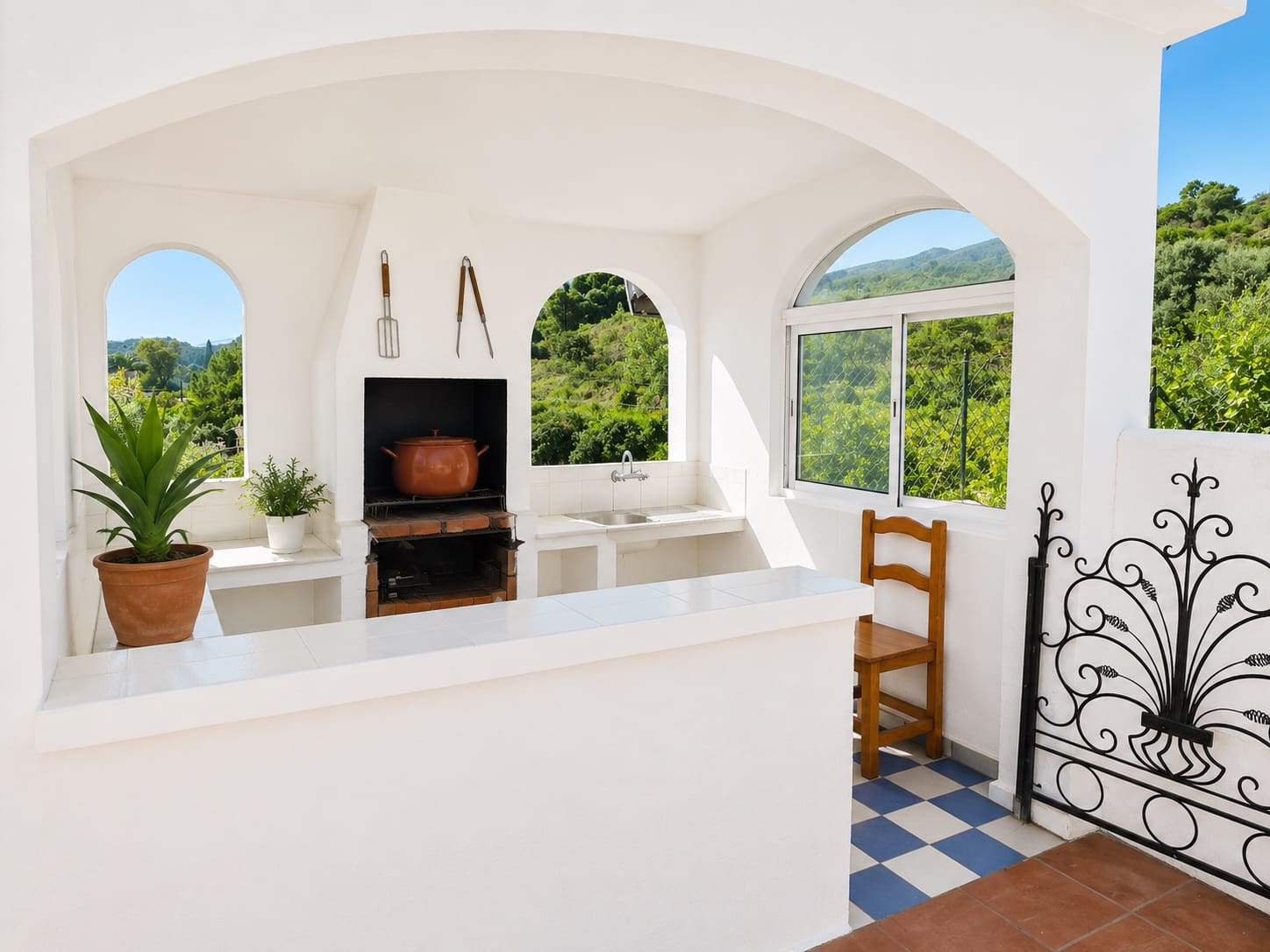 6 bedroom Finca/Country House for sale in Estepona with pool garage - € 900,000 (Ref: 9968405)