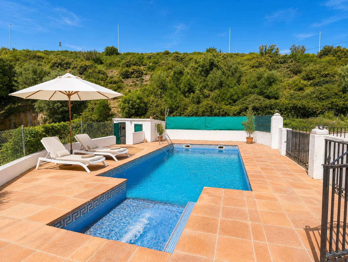 6 bedroom Finca/Country House for sale in Estepona with pool garage - € 900,000 (Ref: 9968405)