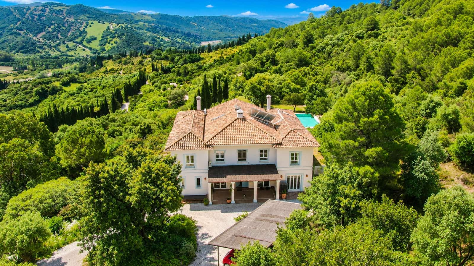 8 bedroom Finca/Country House for sale in Gaucin with pool garage - € 2,490,000 (Ref: 9974261)