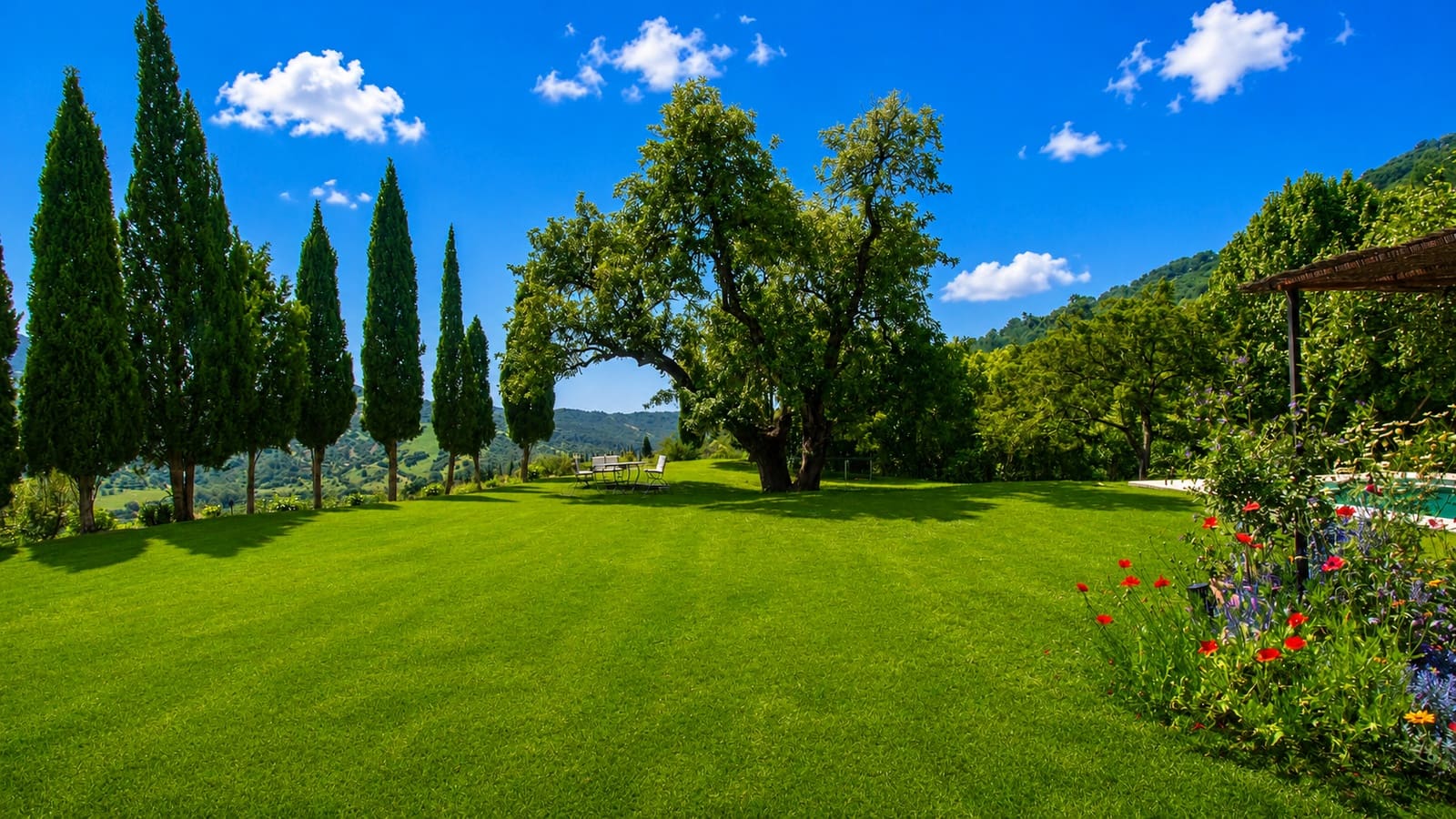 8 bedroom Finca/Country House for sale in Gaucin with pool garage - € 2,490,000 (Ref: 9974261)