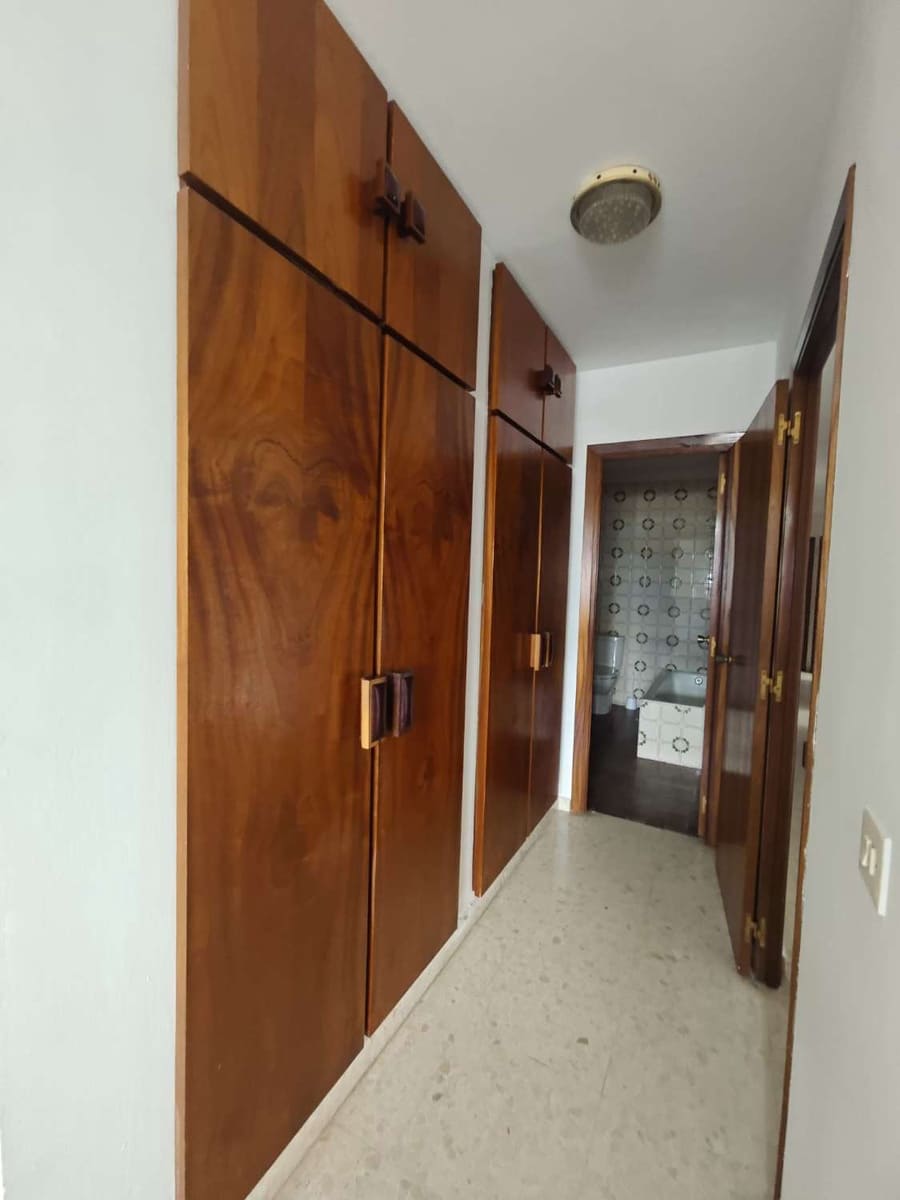 4 bedroom Flat for sale in Torre del Mar - € 365,000 (Ref: 10011806)
