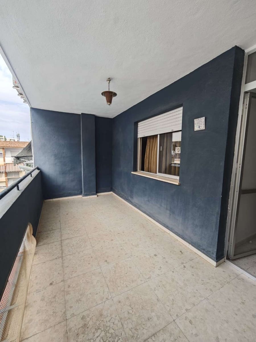 4 bedroom Flat for sale in Torre del Mar - € 365,000 (Ref: 10011806)