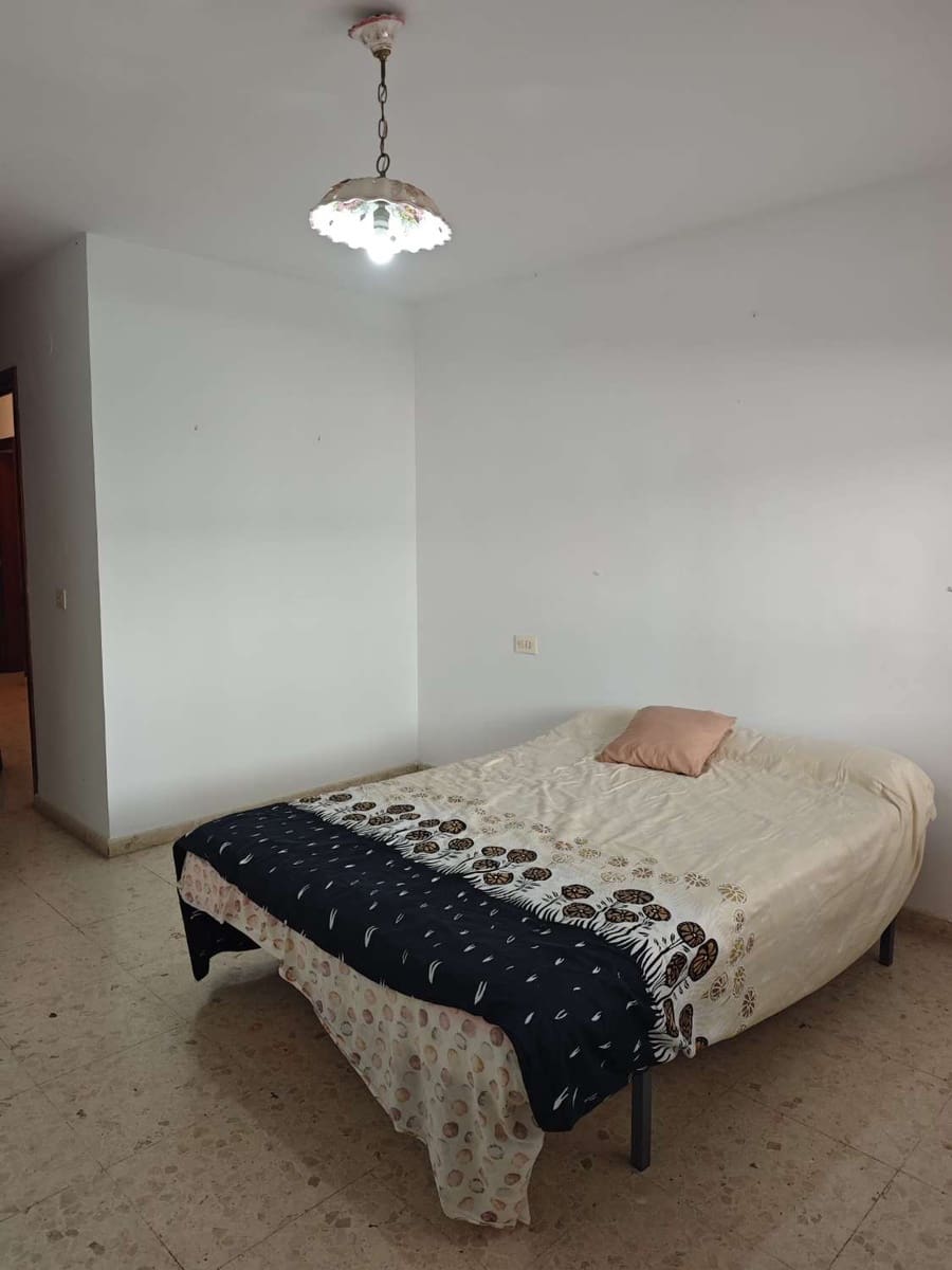 4 bedroom Flat for sale in Torre del Mar - € 365,000 (Ref: 10011806)