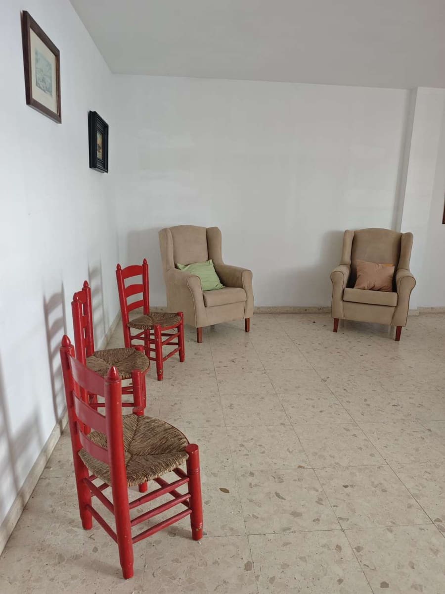 4 bedroom Flat for sale in Torre del Mar - € 365,000 (Ref: 10011806)
