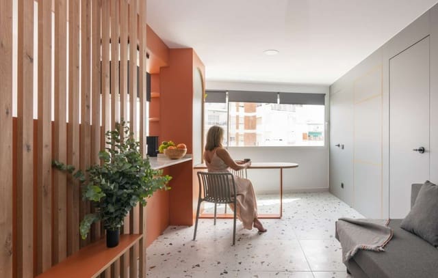 2 sypialnia Mieszkanie na sprzedaż w Torre del Mar, Vélez-Málaga - 275 000 € (Ref: 10011808)