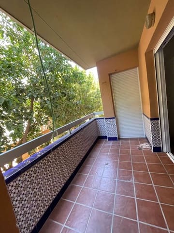 4 slaapkamer Flat te koop in Málaga stad - € 330.000 (Ref: 10011809)