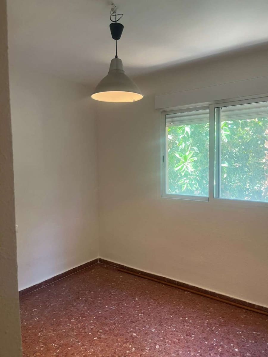 4 soverom Leilighet til salgs i Malaga by - € 330 000 (Ref: 10011809)