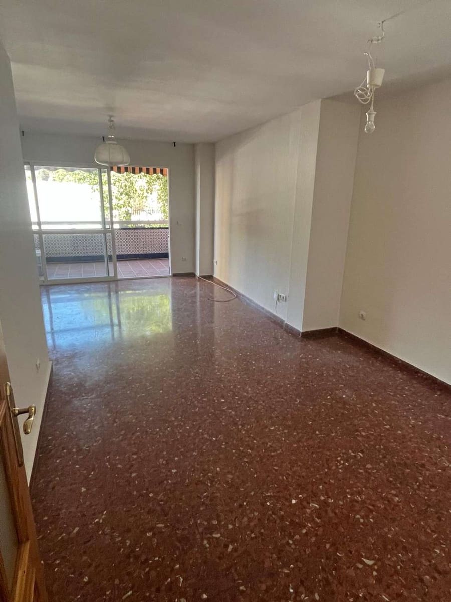 4 soverom Leilighet til salgs i Malaga by - € 330 000 (Ref: 10011809)