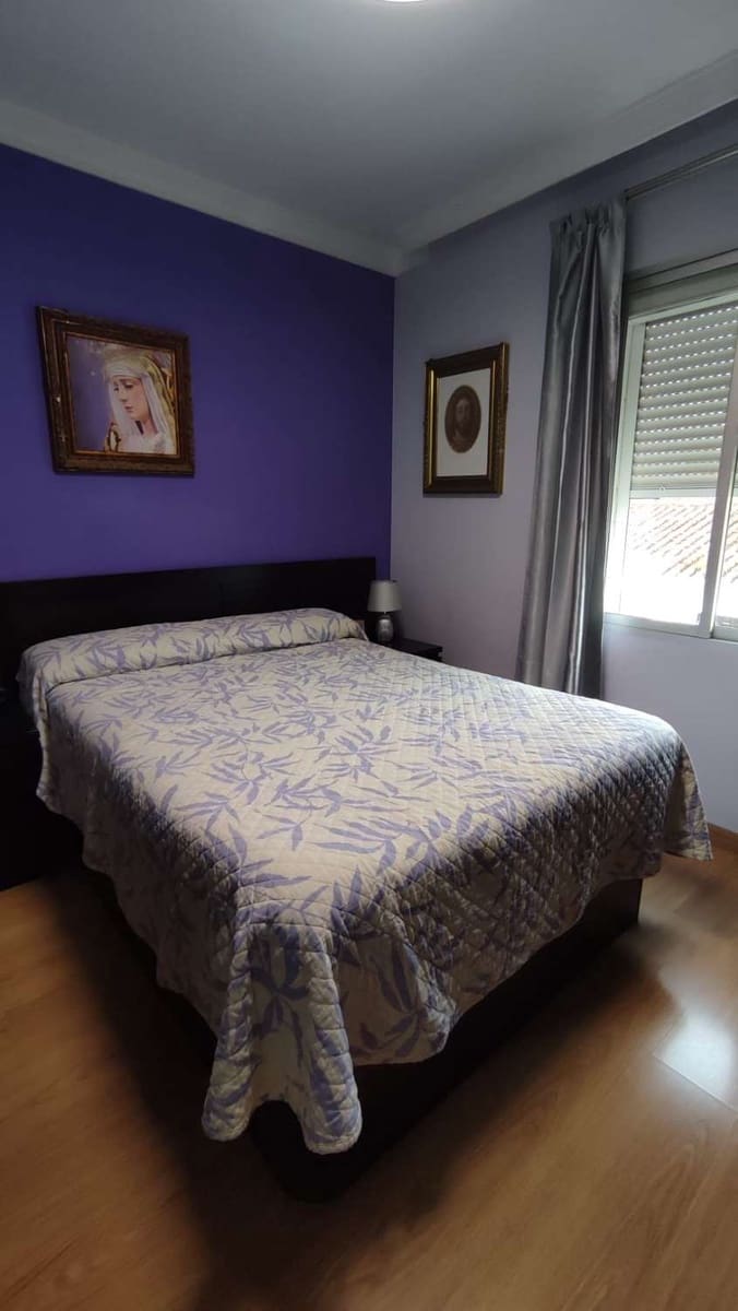 Piso de 2 habitaciones en Vélez-Málaga en venta - 225.000 € (Ref: 10011811)