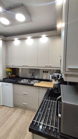 Piso de 2 habitaciones en Vélez-Málaga en venta - 225.000 € (Ref: 10011811)
