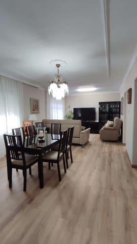 Piso de 2 habitaciones en Vélez-Málaga en venta - 225.000 € (Ref: 10011811)