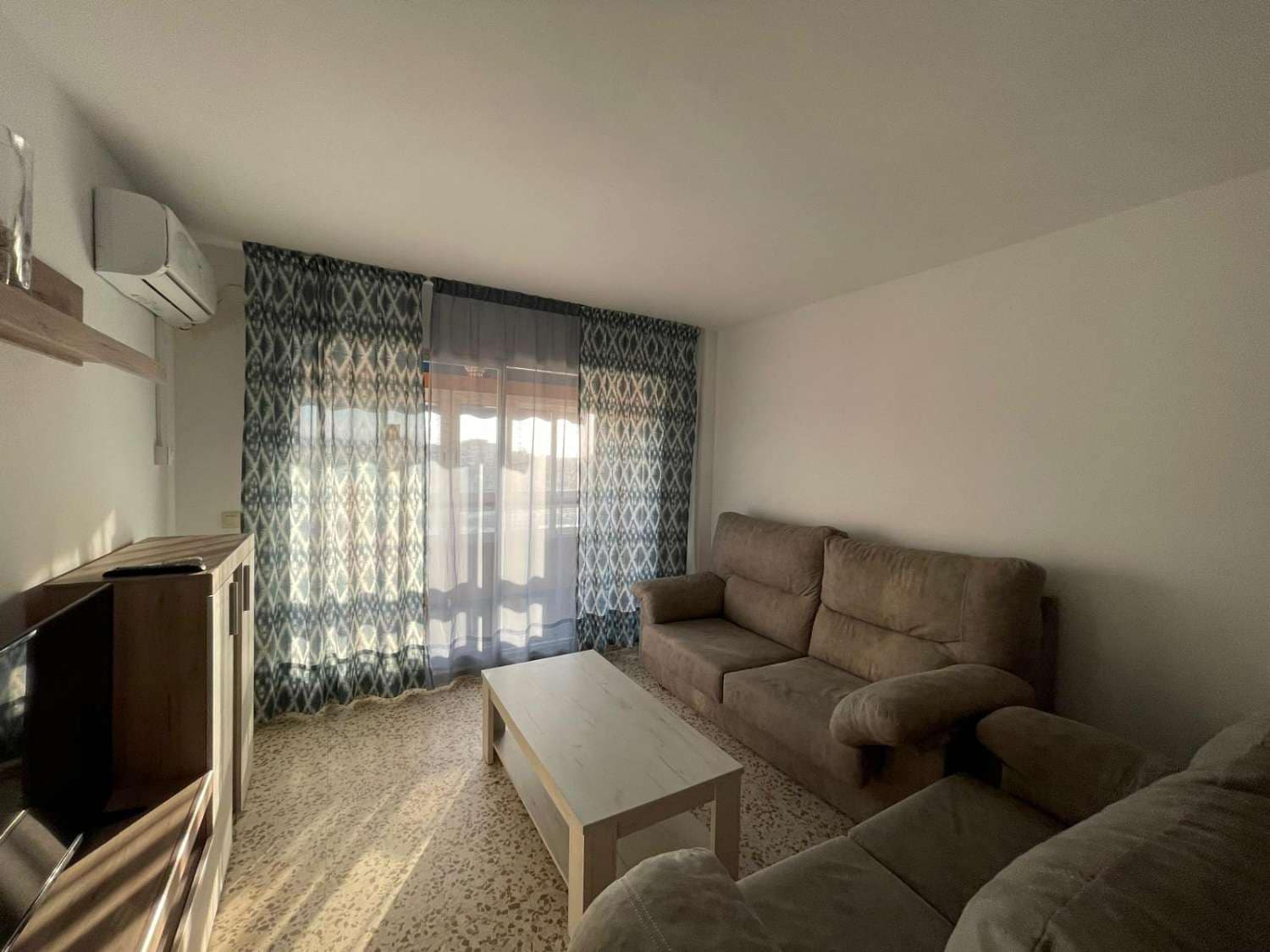 3 bedroom Flat for sale in Torre del Mar with pool garage - € 330,000 (Ref: 10011812)
