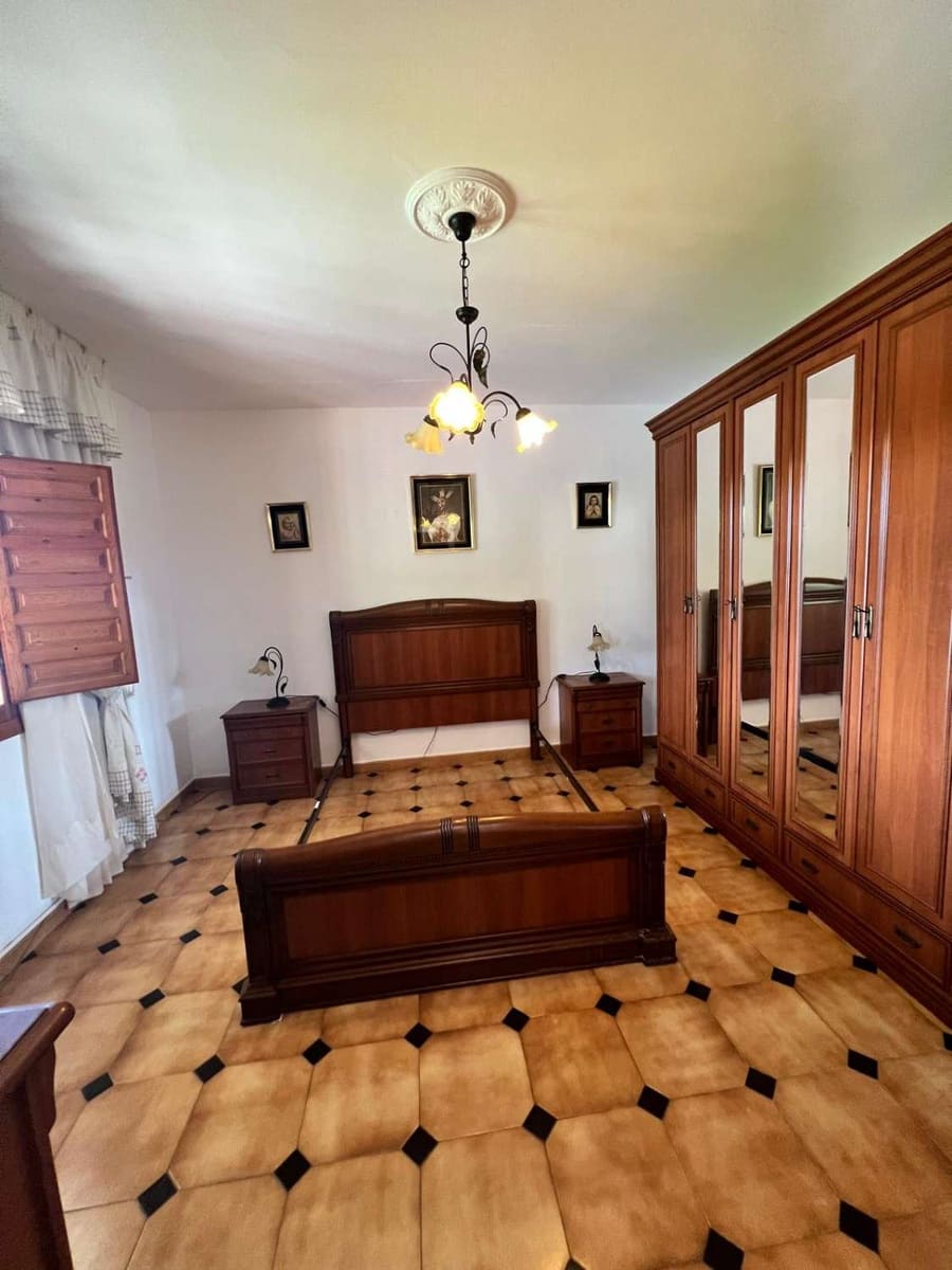 3 bedroom Finca/Country House for sale in Velez-Malaga with garage - € 310,000 (Ref: 10011813)