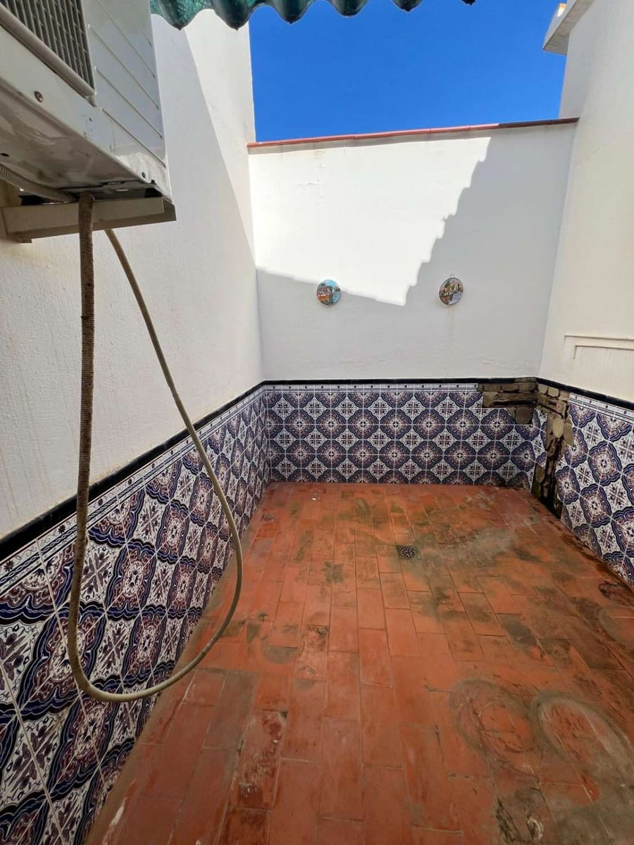 3 bedroom Finca/Country House for sale in Velez-Malaga with garage - € 310,000 (Ref: 10011813)