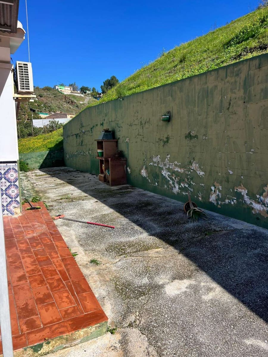 3 bedroom Finca/Country House for sale in Velez-Malaga with garage - € 310,000 (Ref: 10011813)
