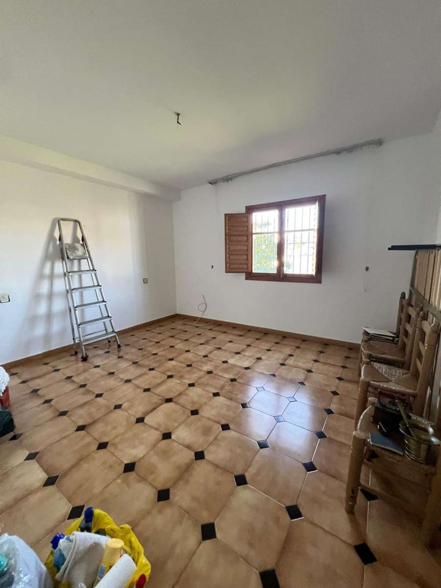 3 bedroom Finca/Country House for sale in Velez-Malaga with garage - € 310,000 (Ref: 10011813)