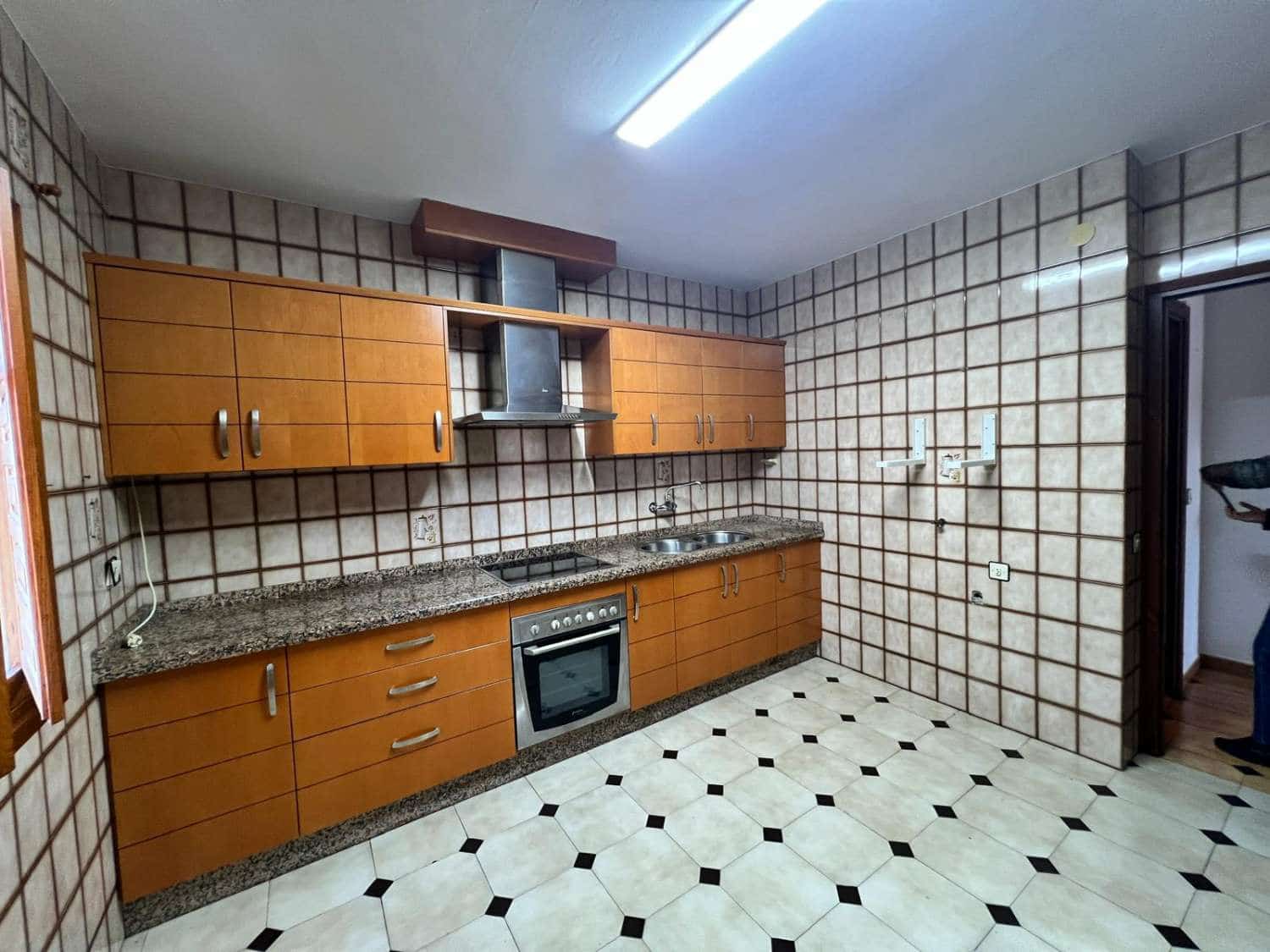 3 bedroom Finca/Country House for sale in Velez-Malaga with garage - € 310,000 (Ref: 10011813)