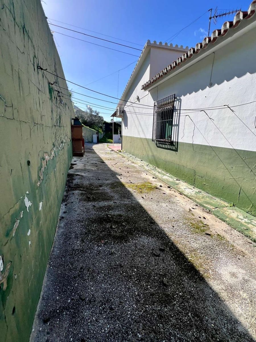 3 bedroom Finca/Country House for sale in Velez-Malaga with garage - € 310,000 (Ref: 10011813)