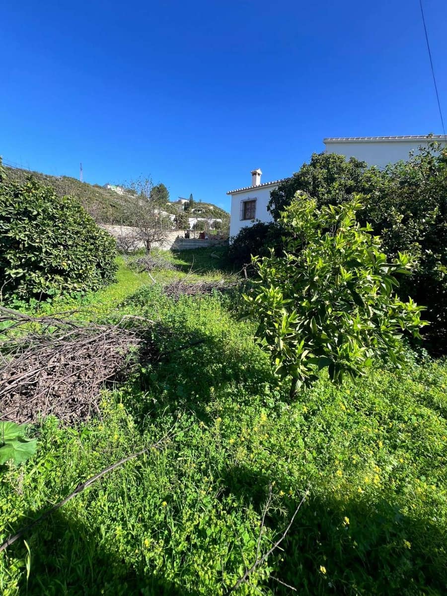 3 bedroom Finca/Country House for sale in Velez-Malaga with garage - € 310,000 (Ref: 10011813)
