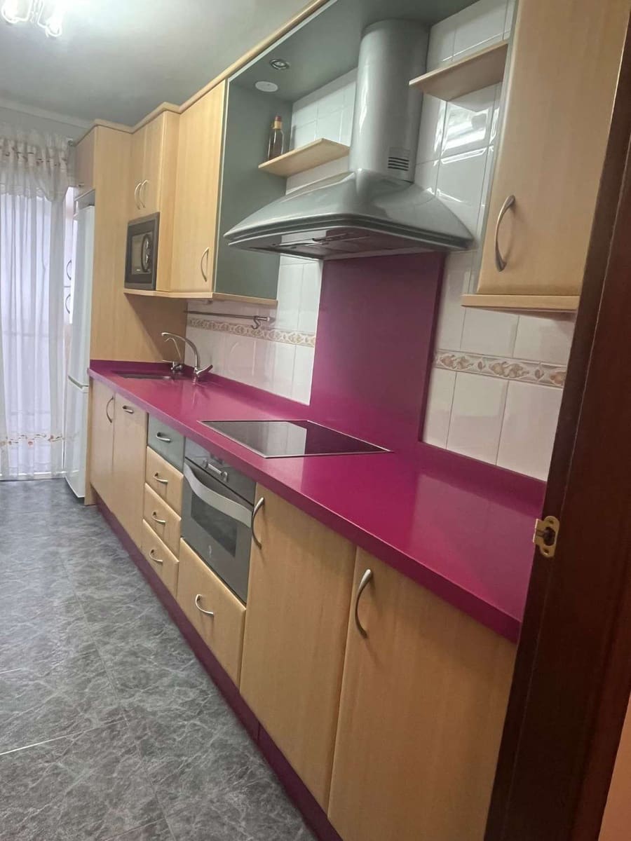 3 slaapkamer Flat te koop in Torre del Mar met zwembad garage - € 299.000 (Ref: 10011814)