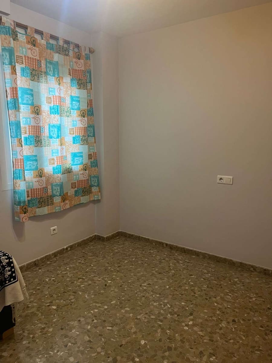 3 slaapkamer Flat te koop in Torre del Mar met zwembad garage - € 299.000 (Ref: 10011814)