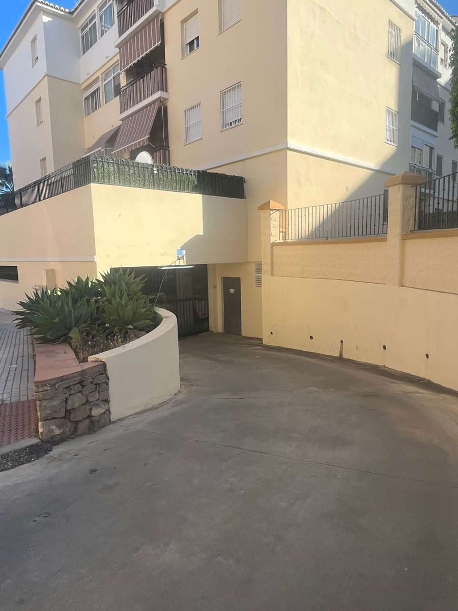 3 slaapkamer Flat te koop in Torre del Mar met zwembad garage - € 299.000 (Ref: 10011814)