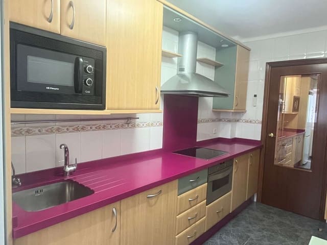 3 bedroom Flat for sale in Torre del Mar, Vélez-Málaga with pool garage - € 299,000 (Ref: 10011814)