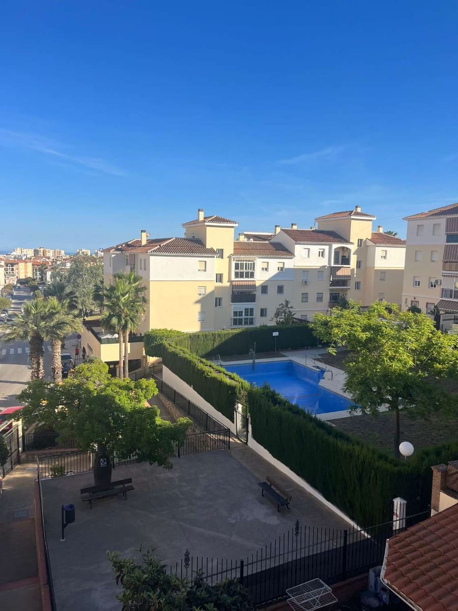 3 slaapkamer Flat te koop in Torre del Mar met zwembad garage - € 299.000 (Ref: 10011814)