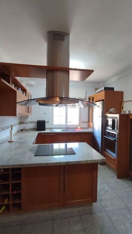 3 bedroom Townhouse for sale in Algarrobo with garage - € 470,000 (Ref: 10011815)