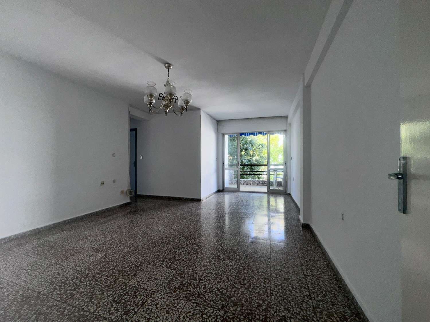 3 bedroom Flat for sale in Torre del Mar - € 280,000 (Ref: 10011816)