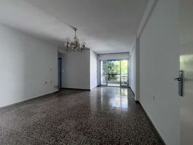 3 bedroom Flat for sale in Torre del Mar, Vélez-Málaga - € 280,000 (Ref: 10011816)