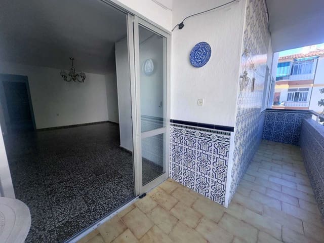 3 bedroom Flat for sale in Torre del Mar, Vélez-Málaga - € 280,000 (Ref: 10011816)