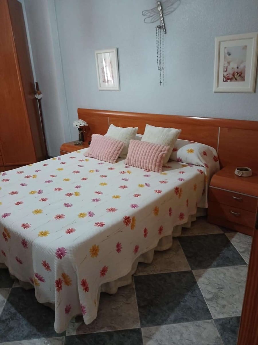 3 slaapkamer Flat te koop in Torre del Mar met zwembad - € 299.000 (Ref: 10011817)