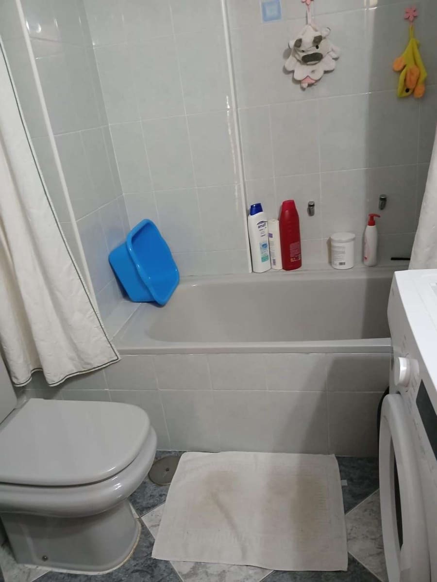 3 slaapkamer Flat te koop in Torre del Mar met zwembad - € 299.000 (Ref: 10011817)