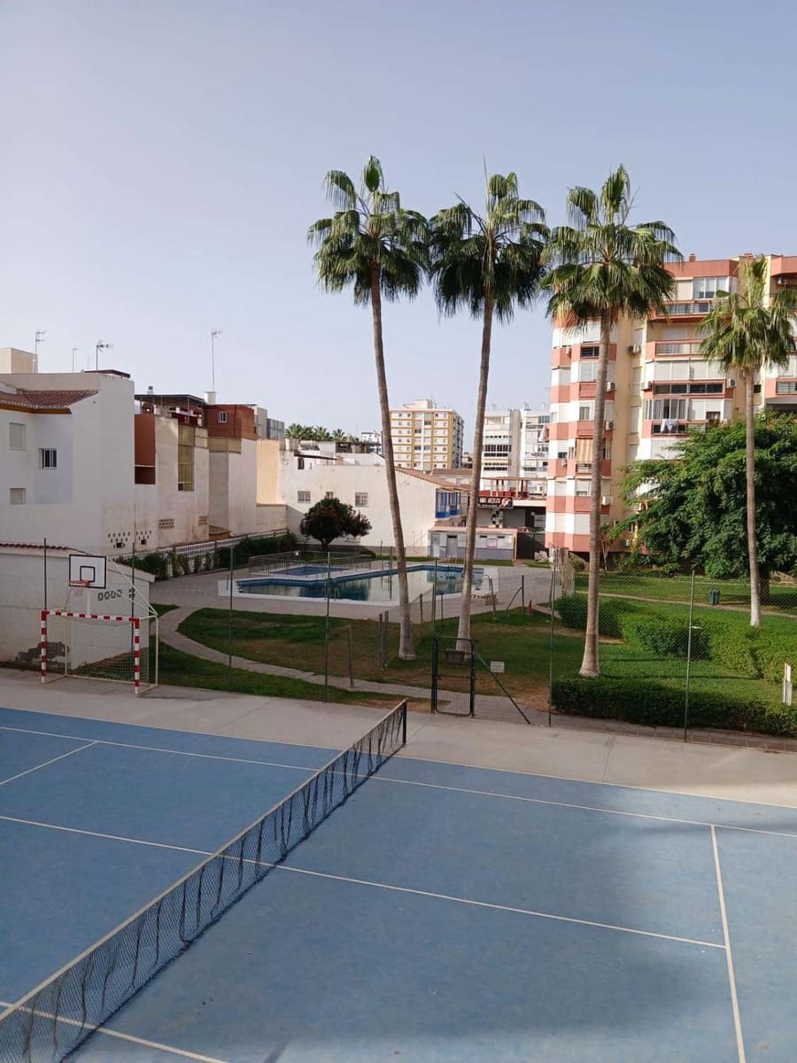 3 slaapkamer Flat te koop in Torre del Mar met zwembad - € 299.000 (Ref: 10011817)