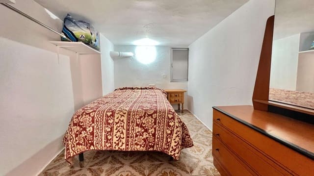 2 bedroom Flat for sale in Torre del Mar, Vélez-Málaga - € 180,000 (Ref: 10011818)